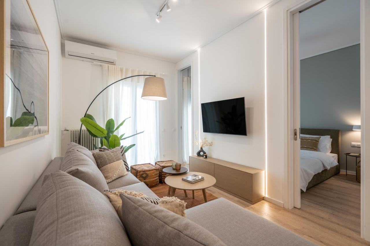 Unique 2 Bedrooms Apartment, Steps To Plaka And City Center Atenas Exterior foto