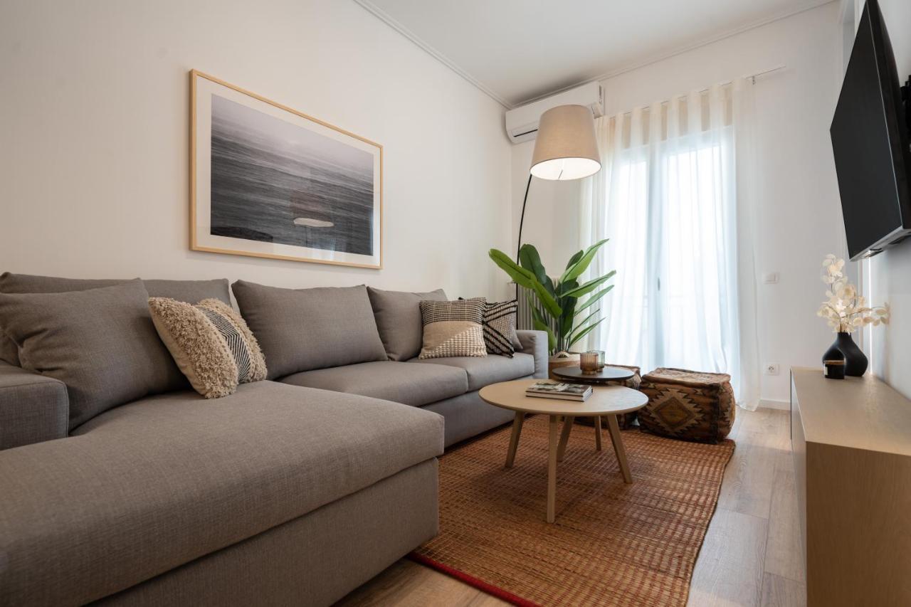 Unique 2 Bedrooms Apartment, Steps To Plaka And City Center Atenas Exterior foto